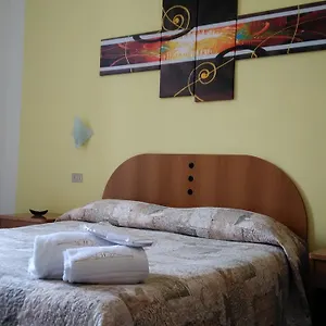 Hotel Tirreno, Mailand